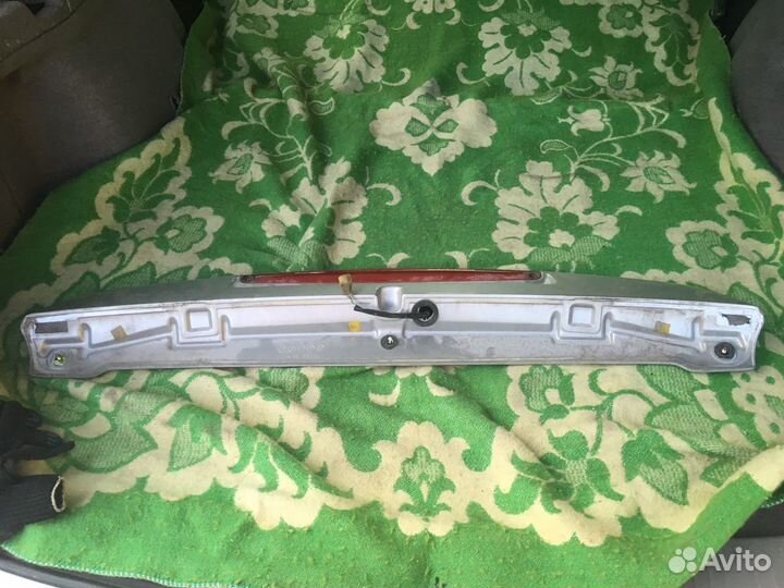 Спойлер на Daihatsu YRV