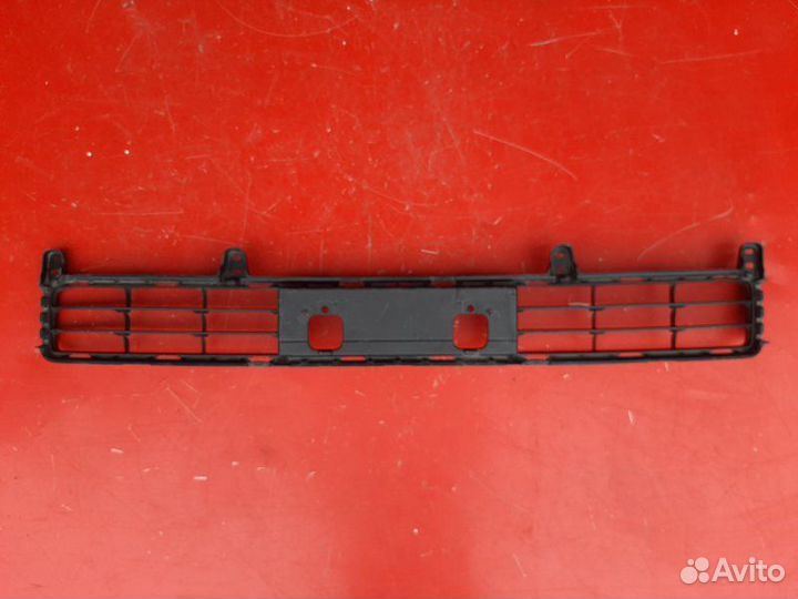 Решетка радиатора Toyota Land Cruicer 200