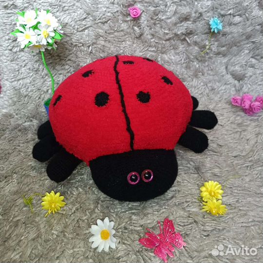 Божья коровка подушка, ручная работа