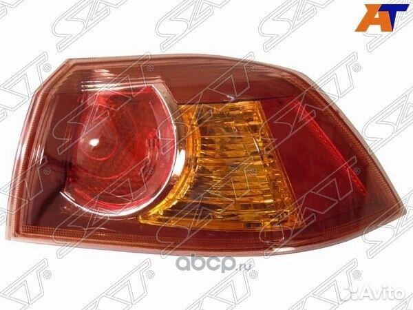 Фонарь задний внешний правый Lancer X