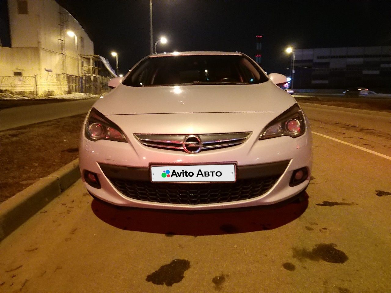 Opel Astra GTC: фото владельца