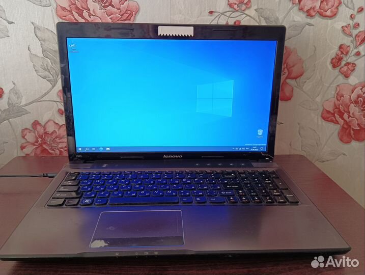 Lenovo Z575 15'6, 4 ядра AMD A8-3500M, 8 Гб озу