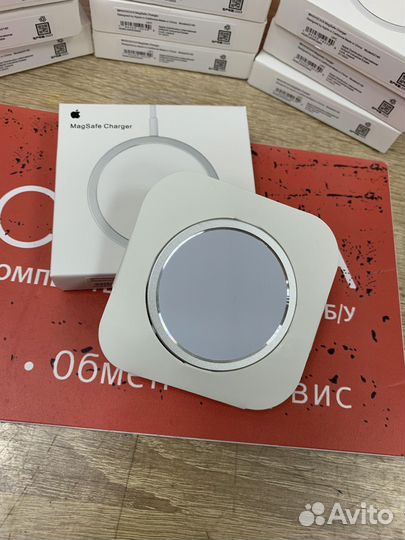 Беспроводная зарядка MagSafe для iPhone