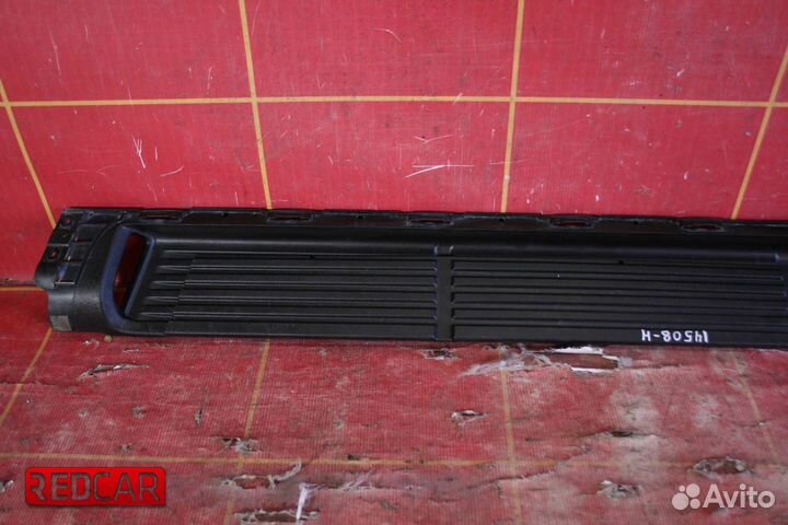 Накладка порога правого Toyota Land Cruiser 200 (0