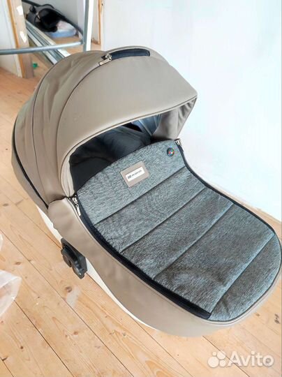 Коляска 2 в 1 эко кожа