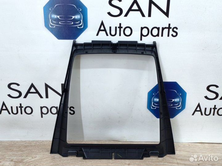 Накладка центральной консоли Bmw X5 E70 N62B48