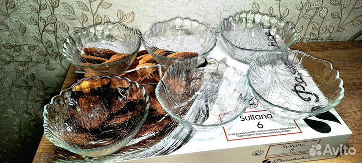 Набор салатниц новый на подарок