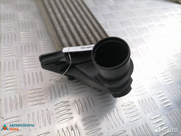 Интеркулер Dacia Sandero 2009 8200409045