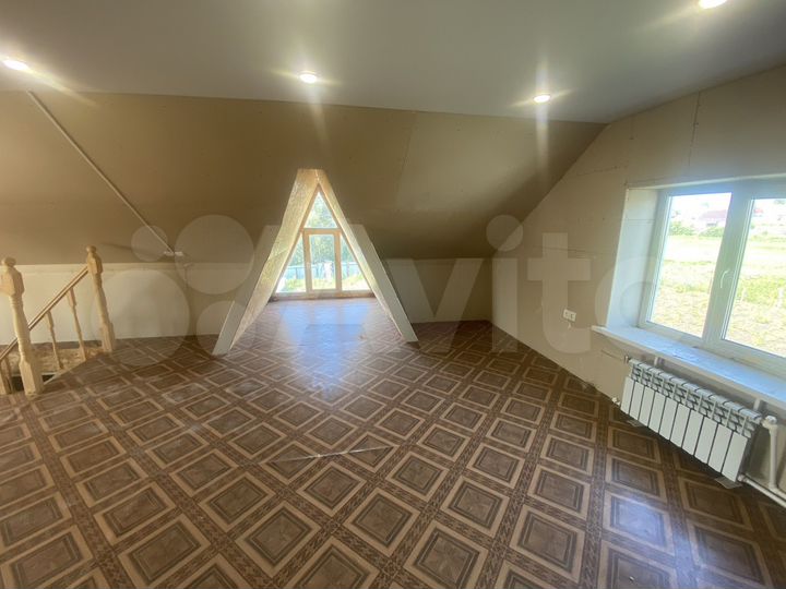 Дом 93,8 м² на участке 8 сот.