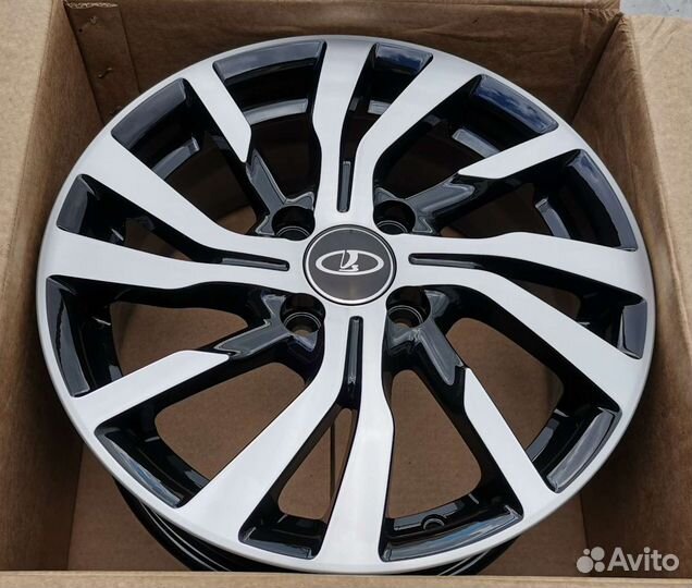 LADA Vesta, Largus R15 новые