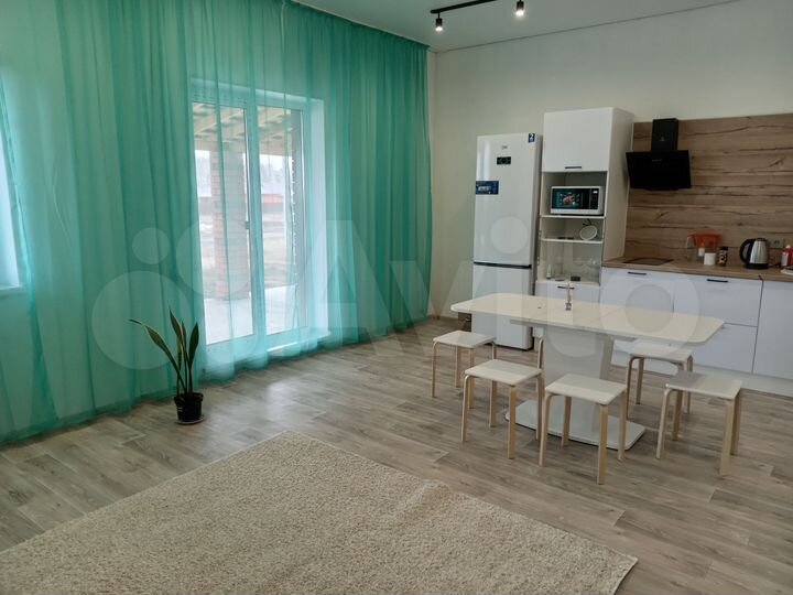 Коттедж 140 м² на участке 8 сот.