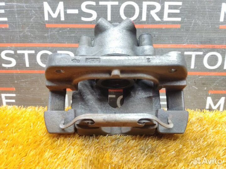 Суппорт передний левый Bmw X3 E83 M54B25 (256S5)