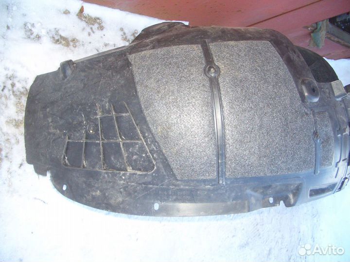 Подкрылок передний левый Опель Мерива с10