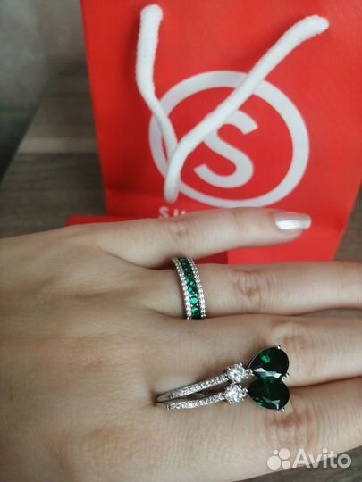 Серебряный комплект кольцо и серьги фианит