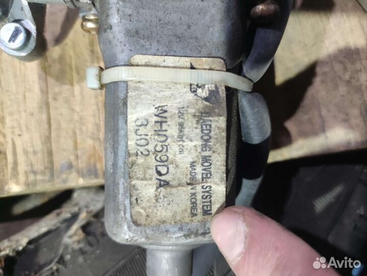 Стеклоподъемник передней правой двери Rio 1 рест