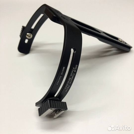 Кронштейн 018 для установки макровспышки на камеру