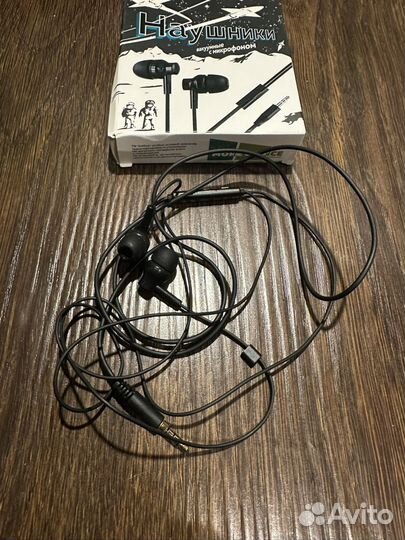 Наушники More Choice