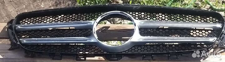 Решетка радиатора Mercedes