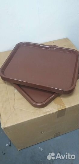 Подносы новые для общепита