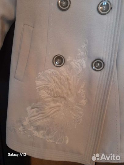 Пальто весеннее