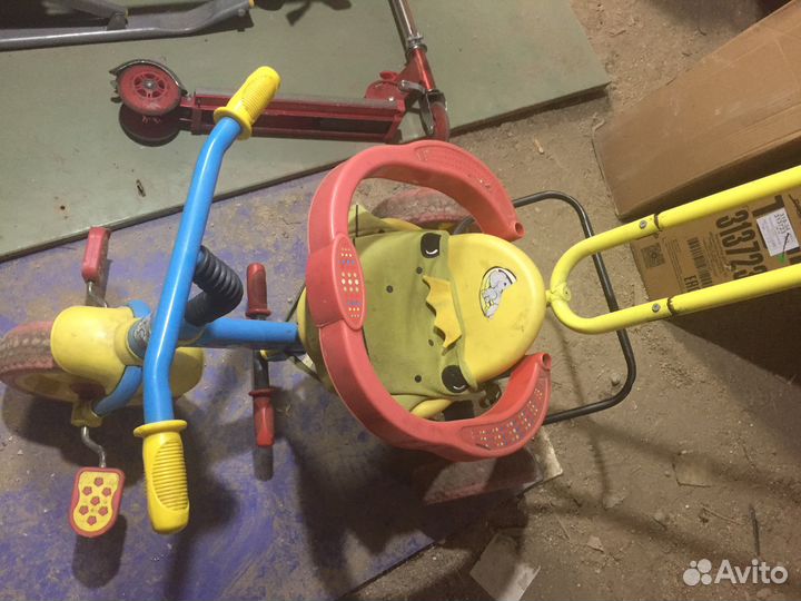 Детский трехколесный велосипед