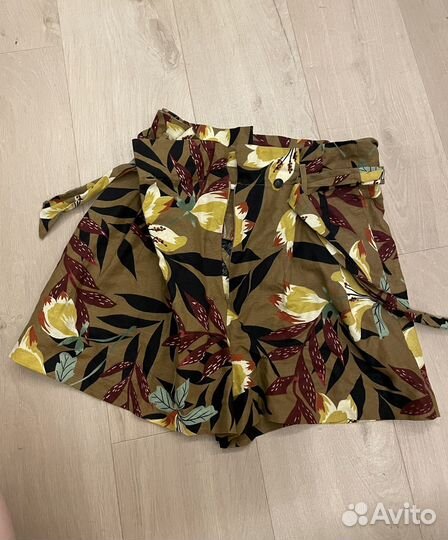 Шорты Zara