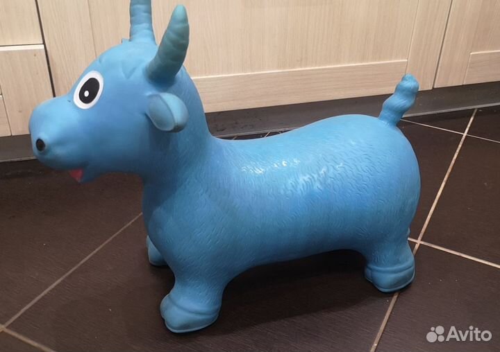 Резиновая корова прыгун