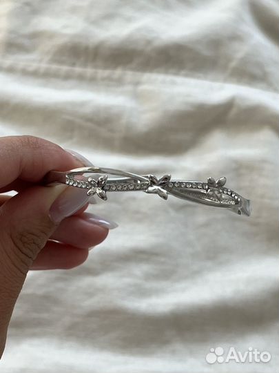 Браслет с бабочками