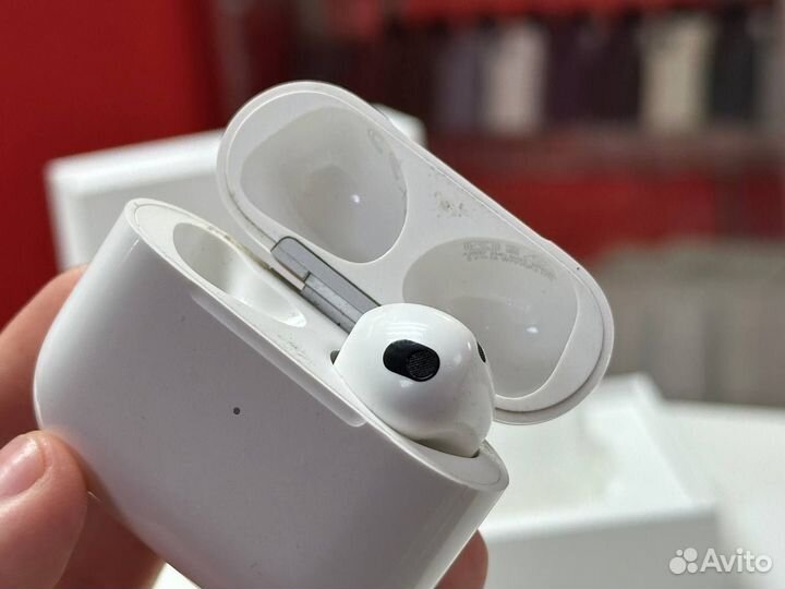 Беспроводные наушники AirPods 3