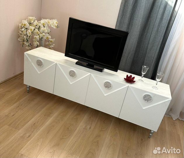 Тумба тв венеция