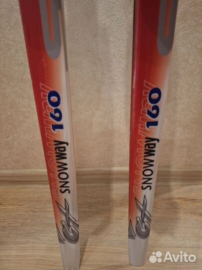 Беговые лыжи 160см с палками 120см и ботинки 37р