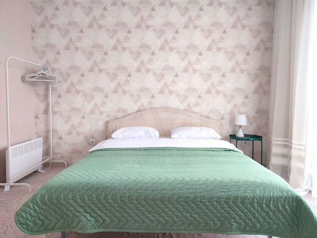 2-к. квартира, 55 м², 4/9 эт.