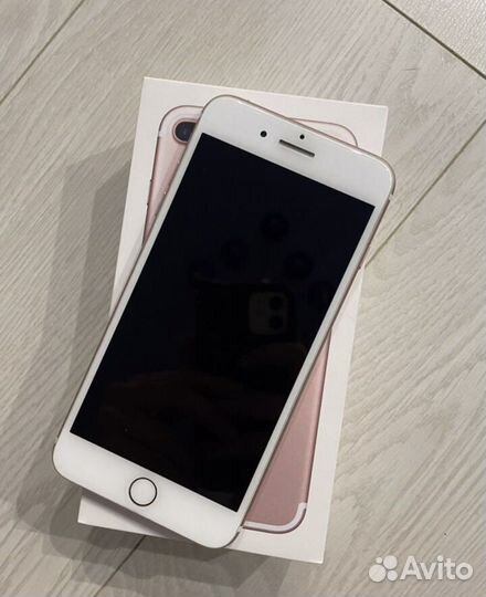 Телефон iPhone 7 plus