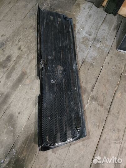 Решетка радиатора toyota land cruiser 100