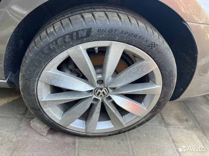 Vw passat 235 45 r19