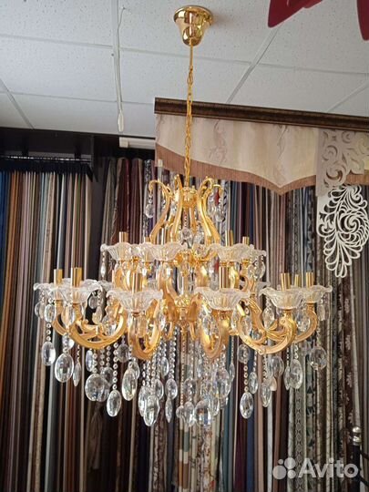 Люстра новая