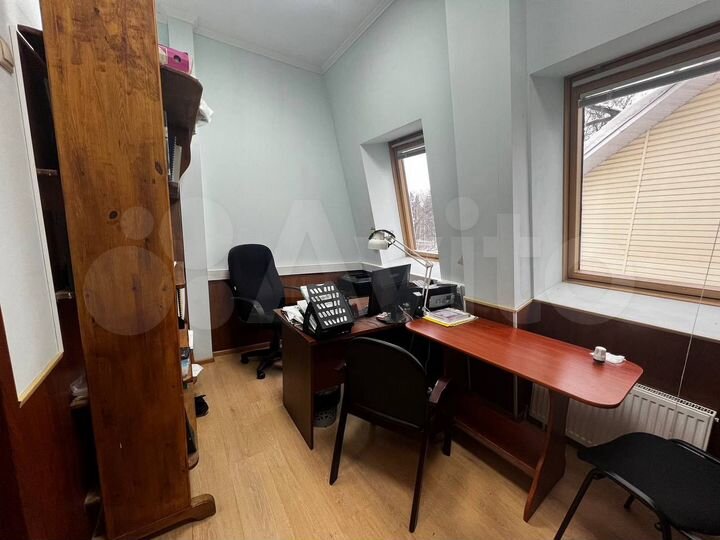 Здание, 452.6 м²