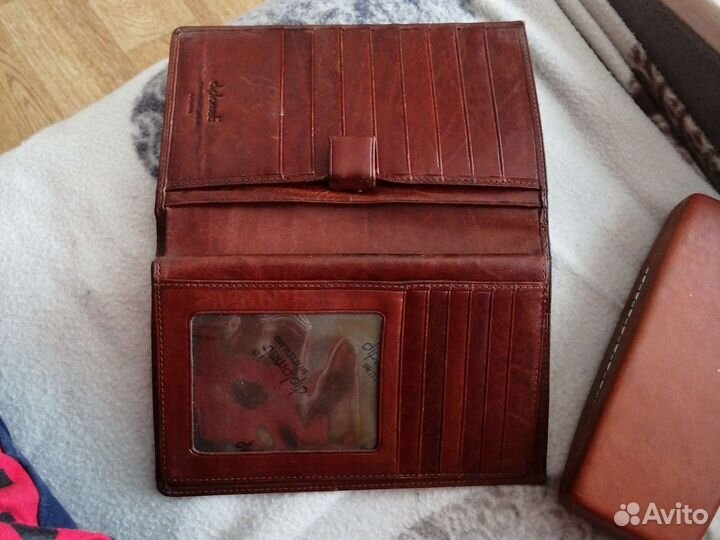 Кожаный кошелек,портмоне