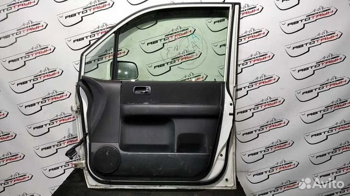 Дверь honda mobilio spike GK1 GK2 67010SEY010ZZ пе
