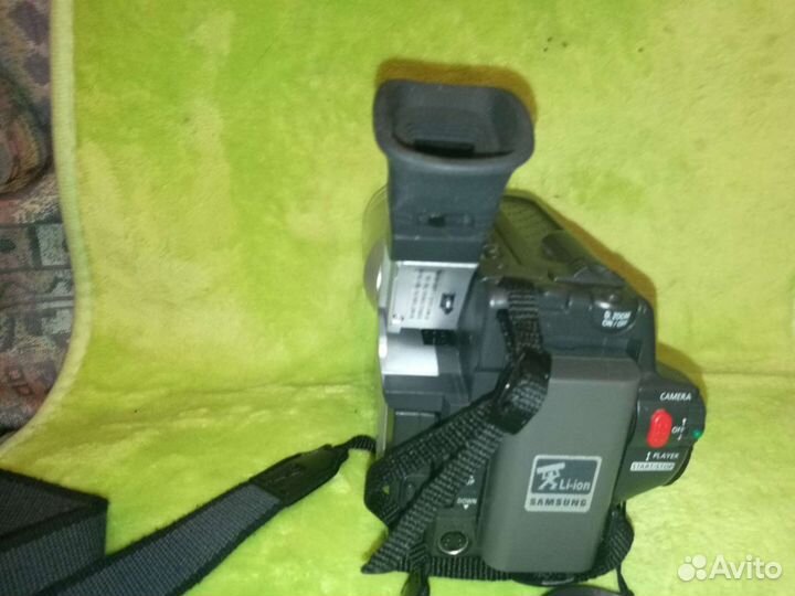 Бытовая видеокамера для видеосъёмки