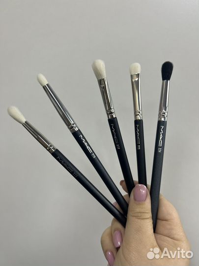 Кисти для макияжа MAC MUF