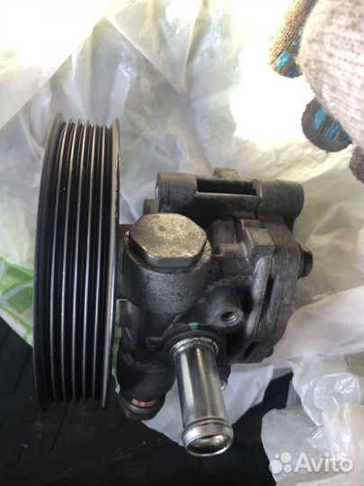 Насос гур Mitsubishi outlander