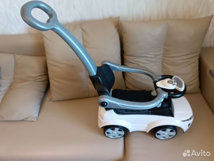 Детская машинка каталка с ручкой