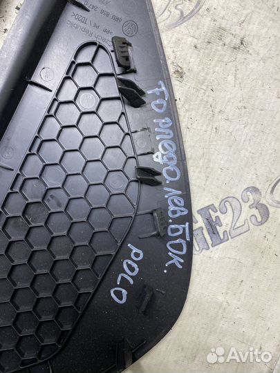 Накладка торпедо боковая volkswagen polo седан