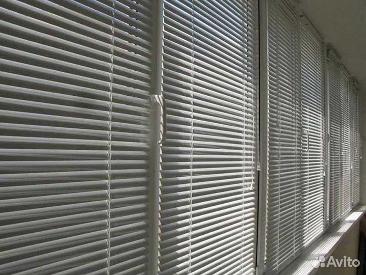 Жалюзи, шторы