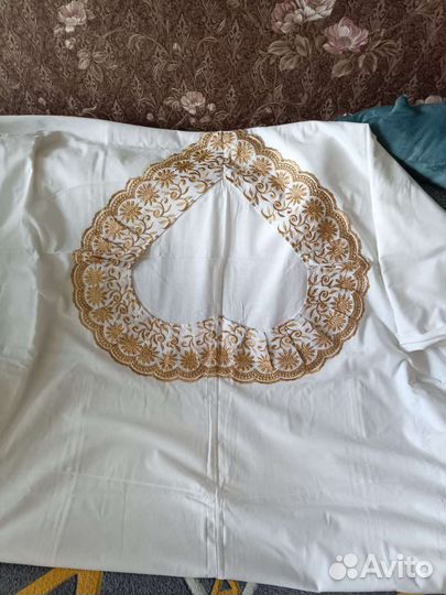 Постельное бельё с вышивкой,пододеяльник,наволочки