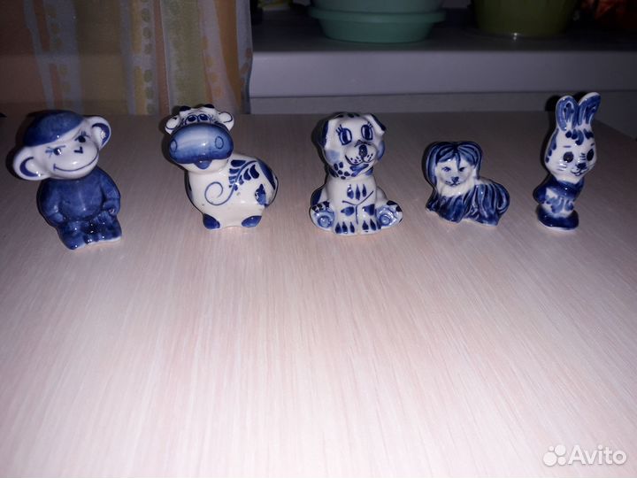 Фарфоровые статуэтки