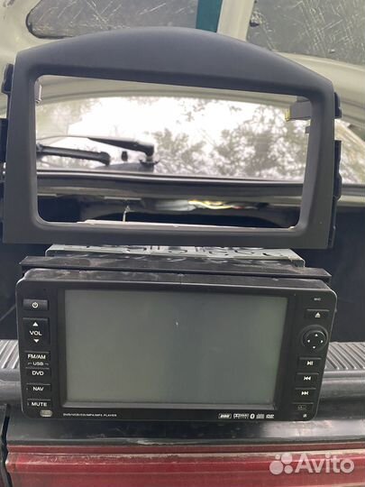 Штатная магнитола на Toyota rav 4
