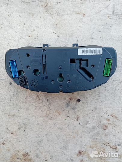 Панель приборов VW Passat B5