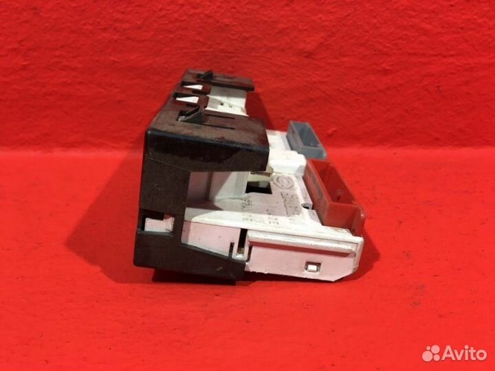 Дисплей информационный Renault Megane 1 1 K4M700